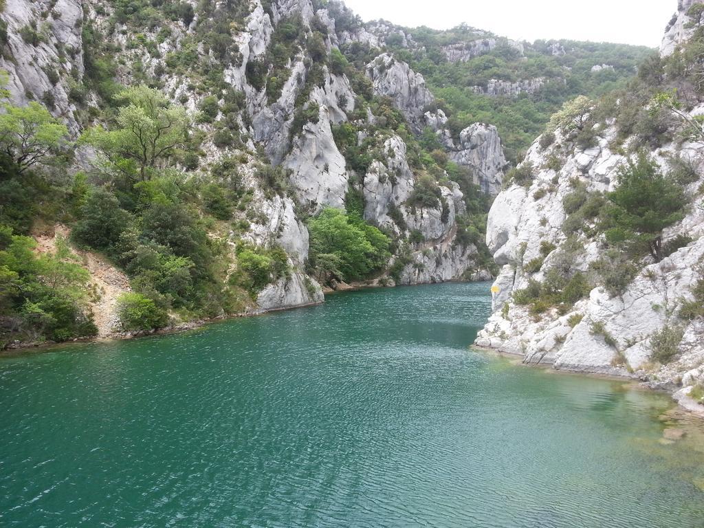 Un Petit Coin De Paradis Taradeau Værelse billede
